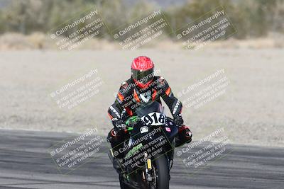 media/Dec-06-2025-CVMA (Sat) [[4a896cc04c]]/Race 4-Formula Middleweight/